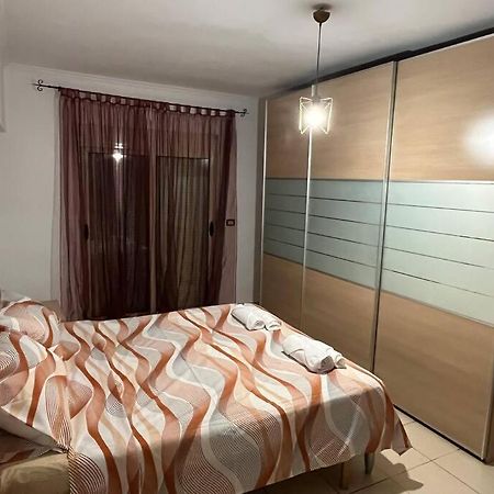Ak Terminal Apartments Durrës Buitenkant foto