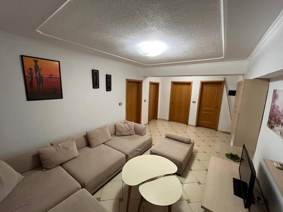 Ak Terminal Apartments Durrës Buitenkant foto
